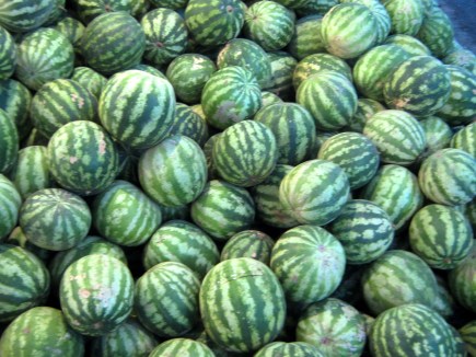 Watermelon_-_Fruit_Bazaar_-_near_Besat_sq_-_Nishapur_01
